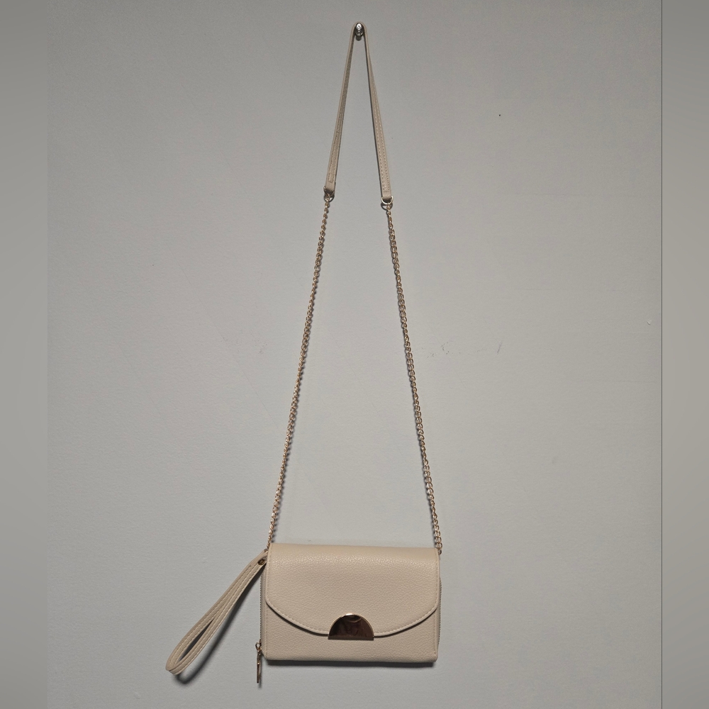 Myztique Crossbody Bag And Wristlet With Removable Handle And Gold Hardware